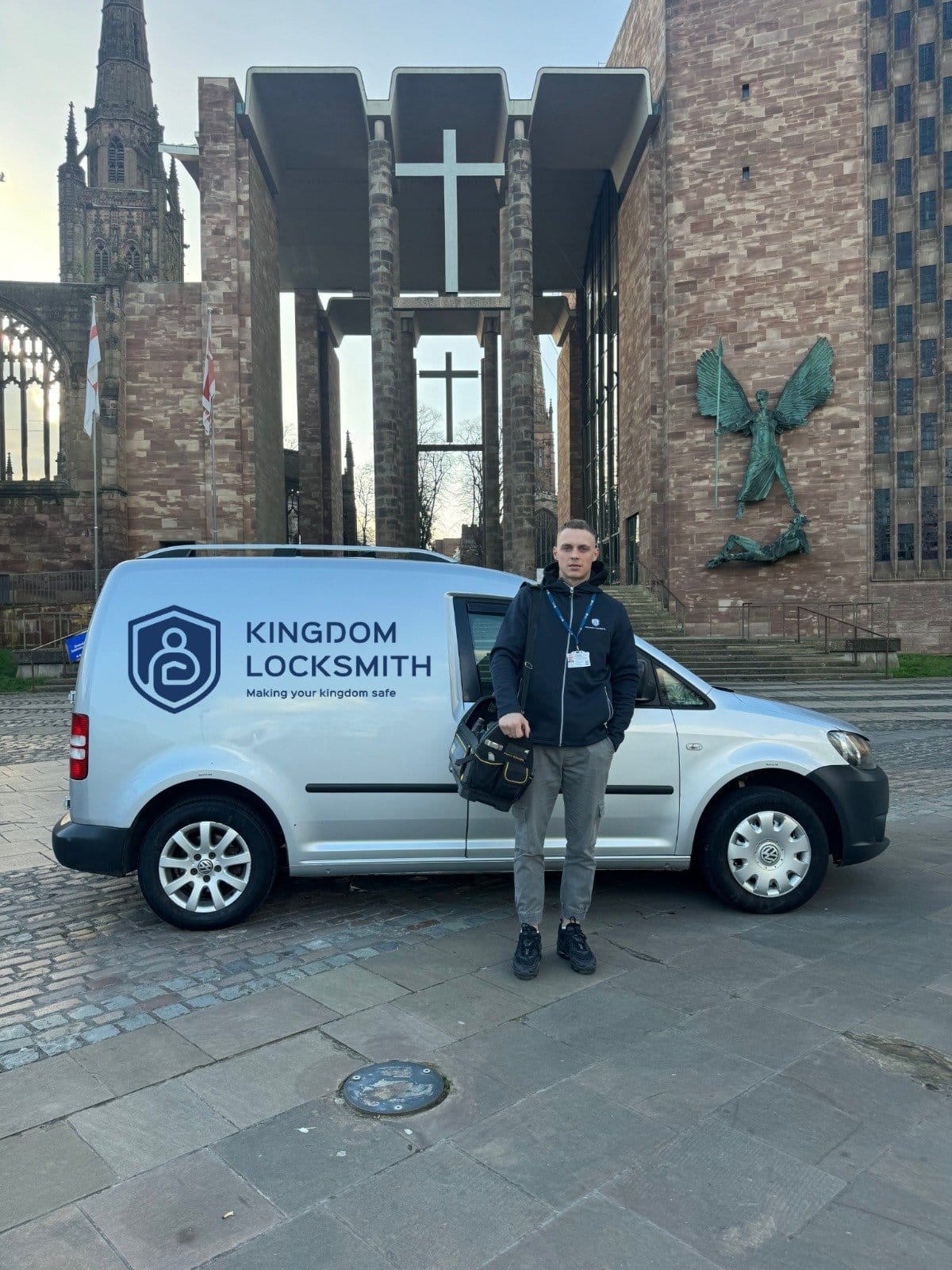 Kingdom Locksmith engineer in Coventry